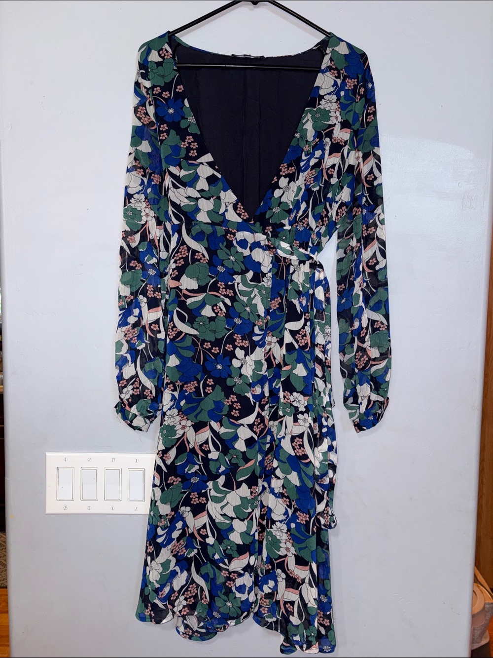 Lulus Large Floral Wrap Dress Black Blue Green Long Sleeve Midi
